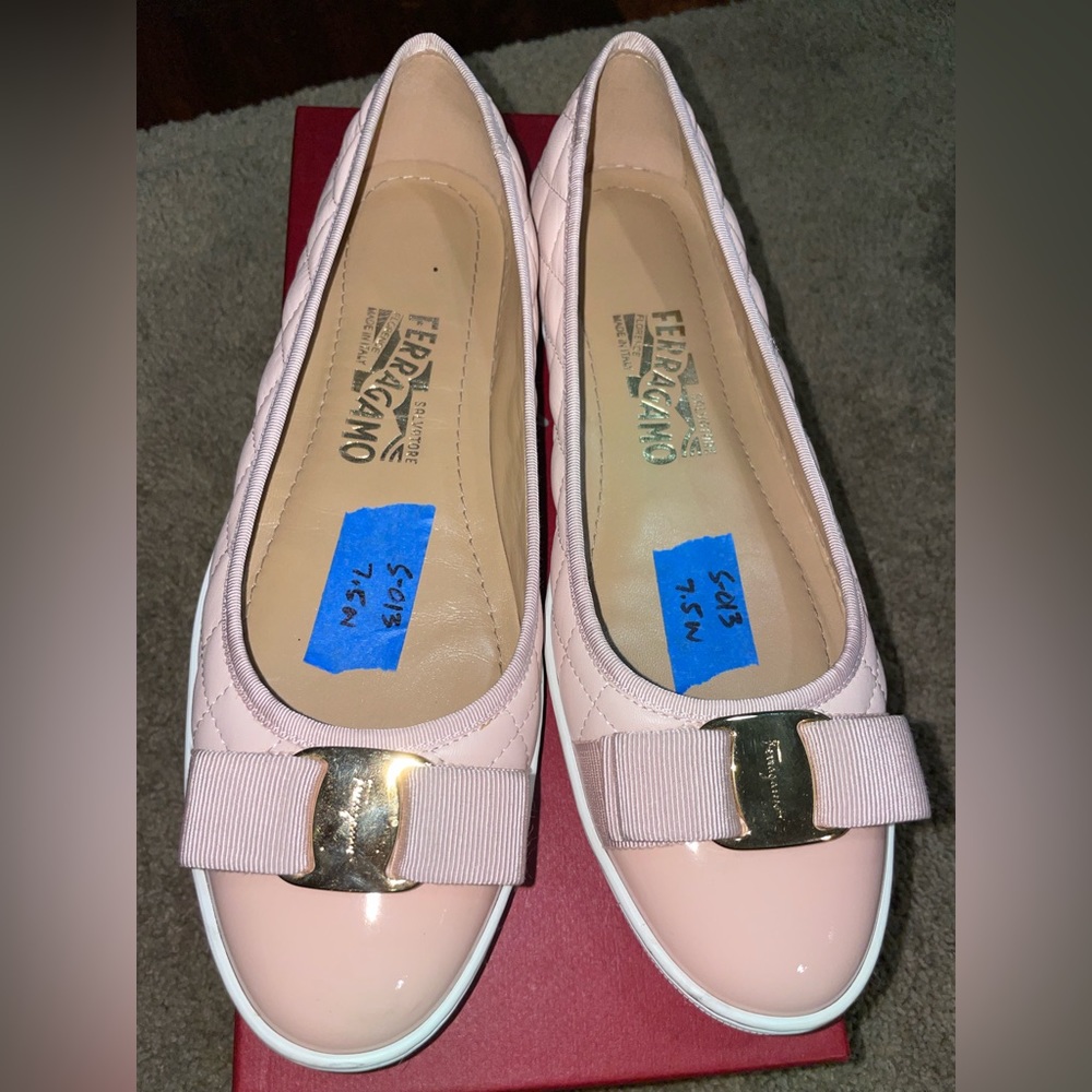 Ferragamo Rufina Flats Size 7.5 US